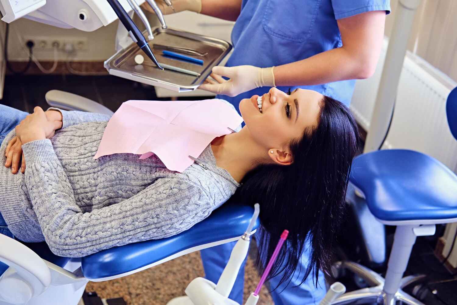 Professional Emergency Dentist in Lakes West, CT